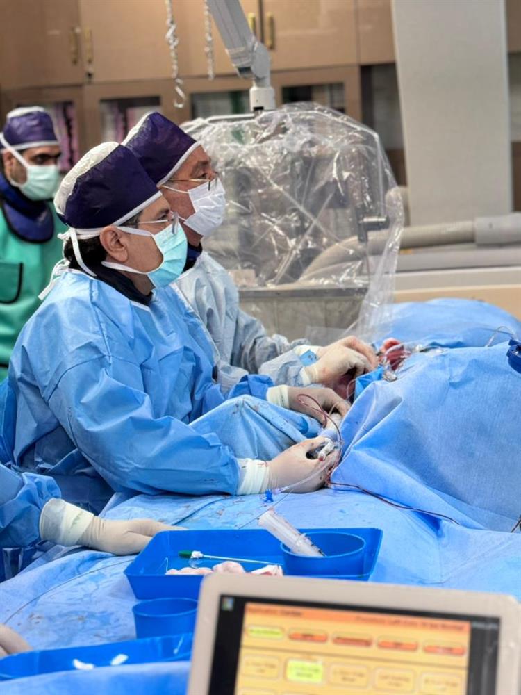 پیوند دریچه مصنوعی قلب در بیمارستان فوق تخصصی مدائن